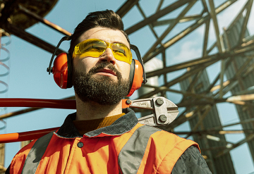 Como proteger os ouvidos em ambientes ruidosos