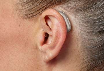 Custo-benefício de aparelho auditivo em Curitiba: vale a pena investir?