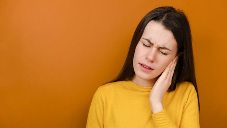 Perda auditiva causa dor no ouvido, o que pode ser? 