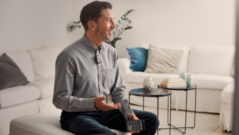 Inovação em tecnologia e design: veja a evolução dos aparelhos auditivos