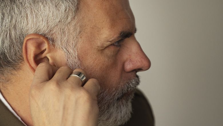 Como identificar os sinais iniciais de perda auditiva